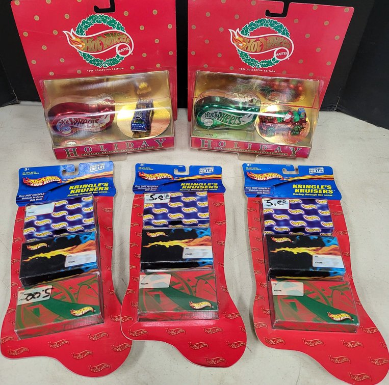 Hot Wheels Holiday Collector Editions and Kringle’s Kruisers Lot
