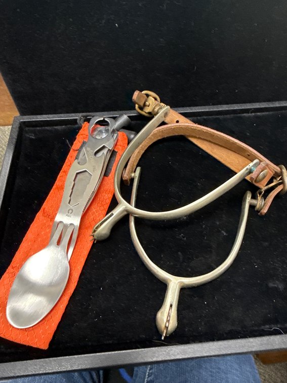 Outdoor Edge Chowpal Multitool With Spurs and Leather Straps