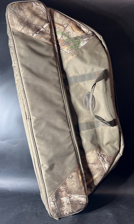 Game Winner Camo Soft-Sided 20×38 Hunting Gear Case