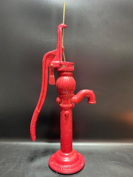 Red Cast Iron Hand Water Pump with Handle