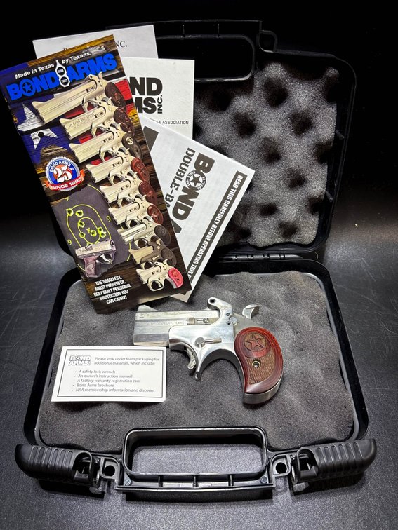 Bond Arms Defender .45 Colt/.410 Derringer with Case and Manuals