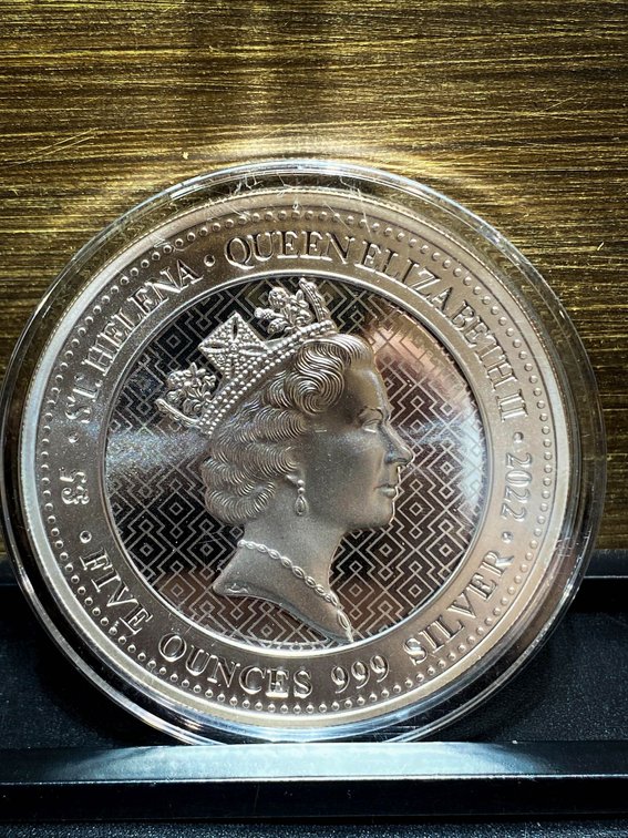 2022 Saint Helena Queen Elizabeth II 5 Oz 999 Silver Coin