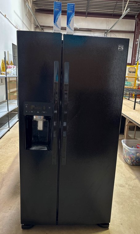 Black Kenmore Side-by-Side Refrigerator with Water/Ice Dispenser Plus 2 Water Filters 