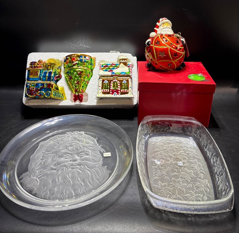 Christmas Decor and Glassware