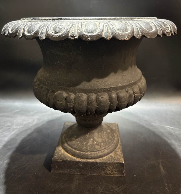 Cast Iron Classical Urn Planter