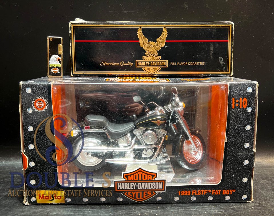 1999 Maisto Harley-Davidson FLSTF Fat Boy Die-Cast Model With Lighter and Cigarette Box