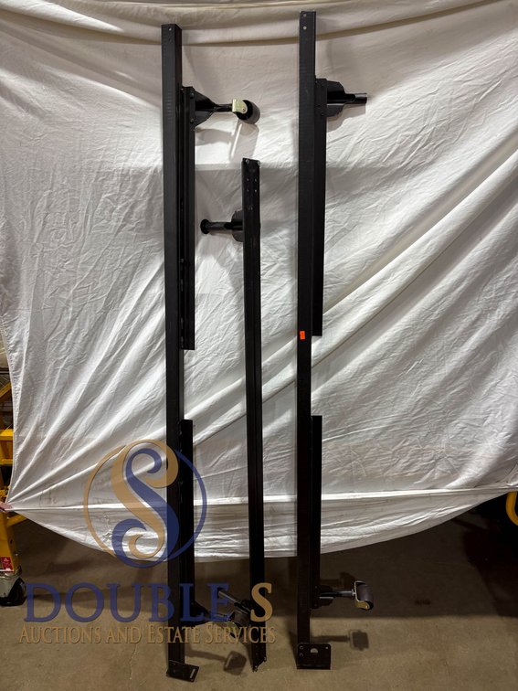 Queen or Full Metal Bed Frame with Support Bar