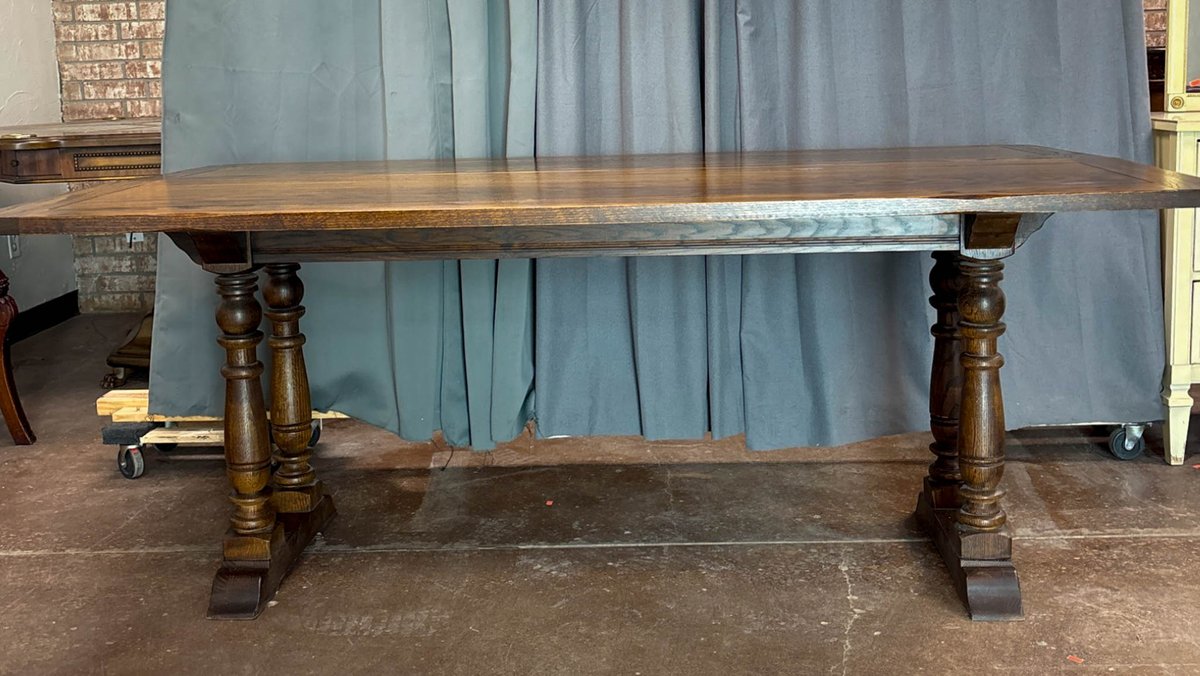Expandable Wooden Dining Table