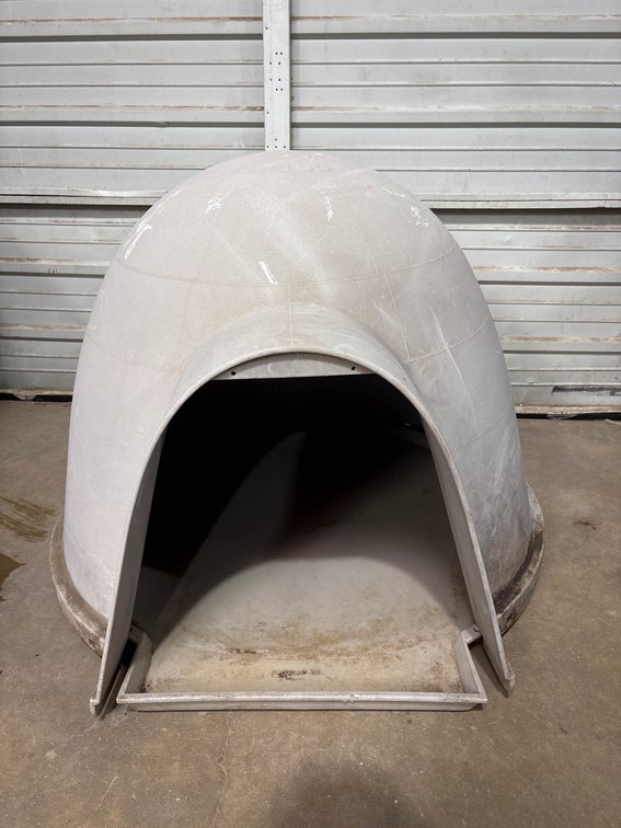 Dogloo Plastic Igloo-Style Dog House, 38″ Diameter, 30″ Height