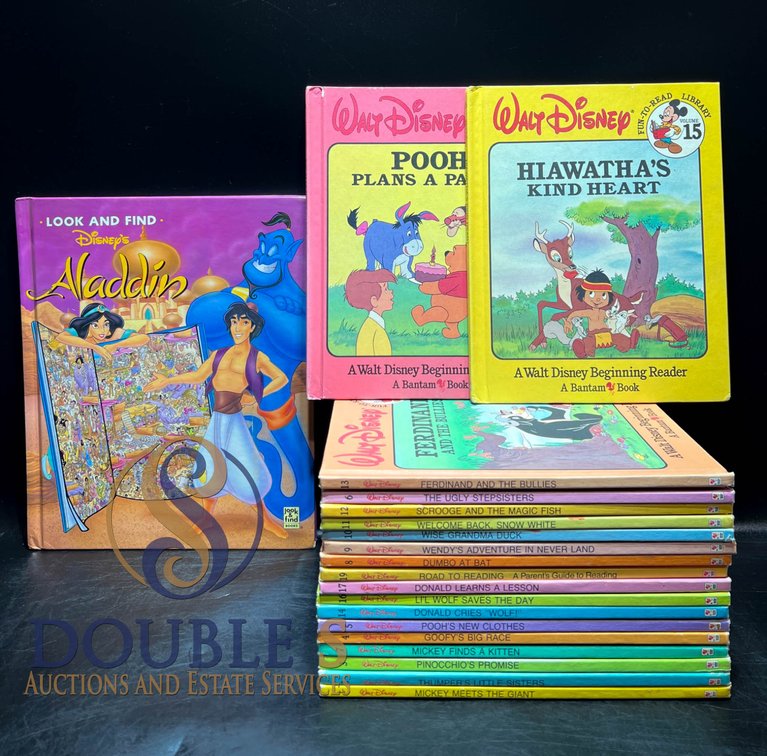 20 Disney Books Including 'Look and Find: Aladdin' & Beginning Readers