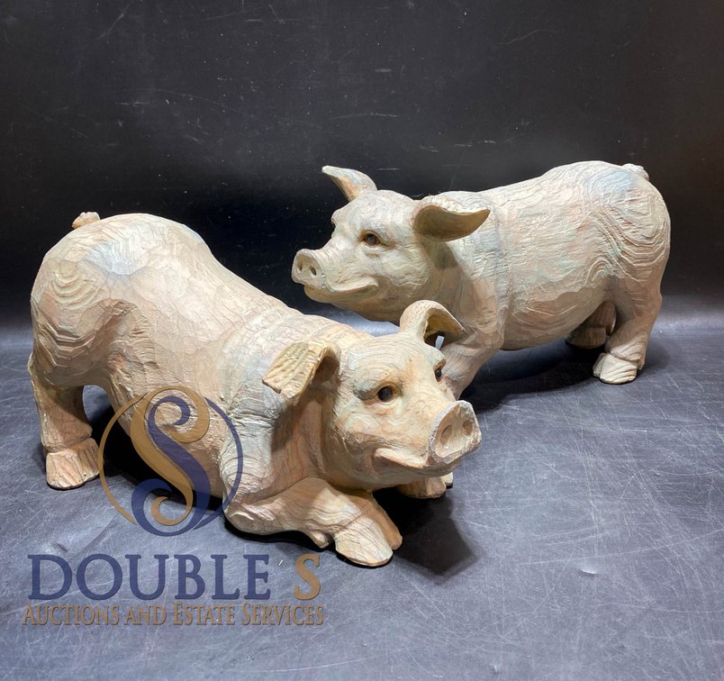 Resin Pig Figurines with Matte Finish, 10 Inches Long