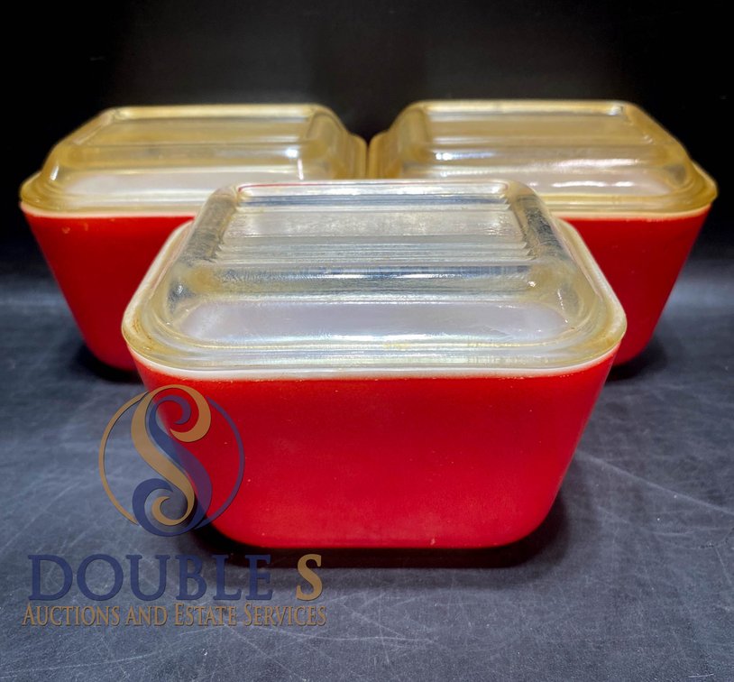3 Pyrex Red Refrigerator Dishes With Clear Glass Lids