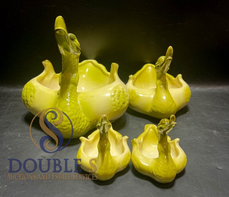 Duck-Shaped Green Ceramic Bowls in Graduating Sizes