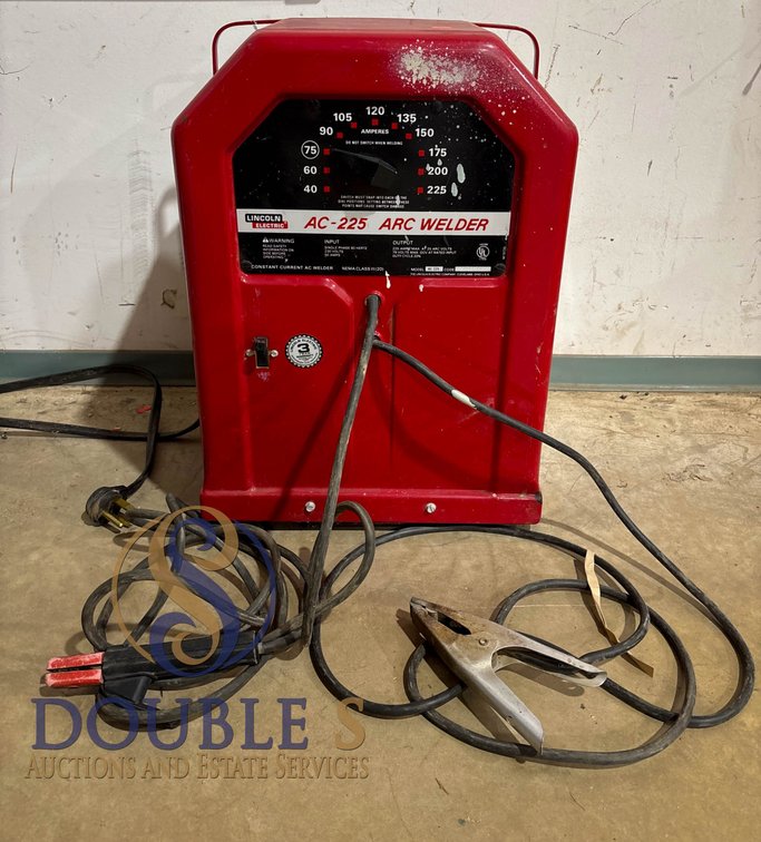 Lincoln Electric AC-225 Arc Welder, Red, 230 Volts, Model AC-225