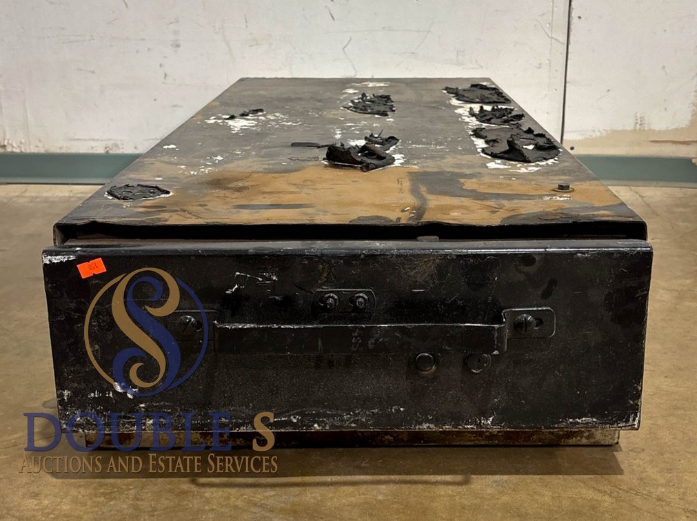 Industrial Metal Storage Drawer Unit with Compartments