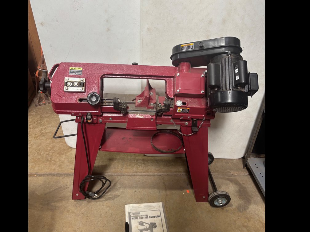 Central Machinery Horizontal/Vertical Metal Cutting Band Saw, Model 62377