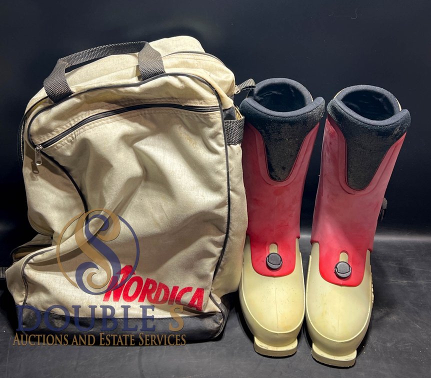 Nordica Size 13 Ski Boots with Carry Bag
