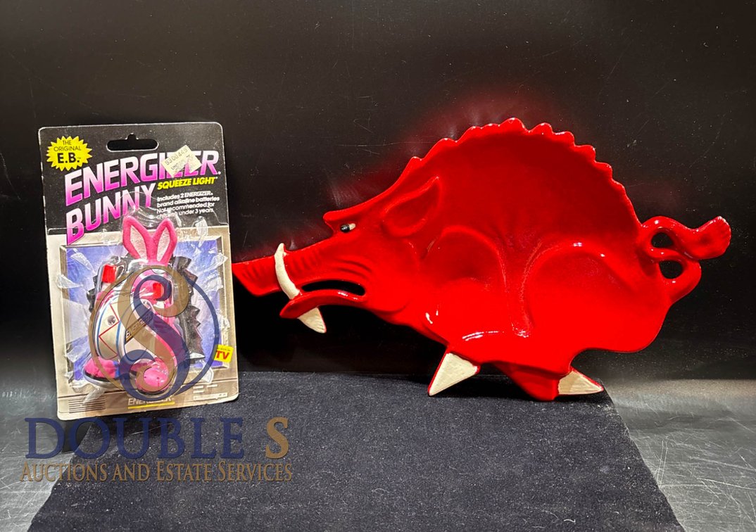 Vintage Energizer Bunny Squeeze Light in Original Packaging and Red Ceramic Boar Plate