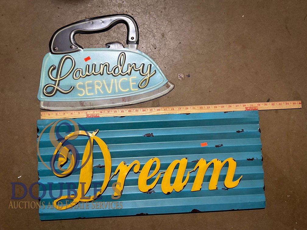 Metal Wall Decor Signs Featuring 'Laundry Service' and 'Dream' Designs
