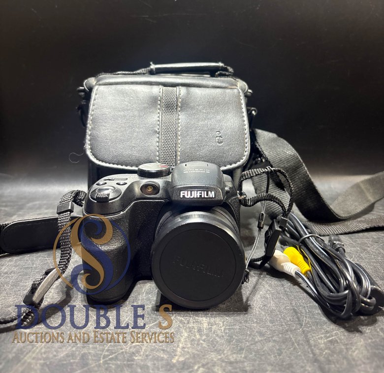 Fujifilm Digital Camera With Accessories and Carrying Case