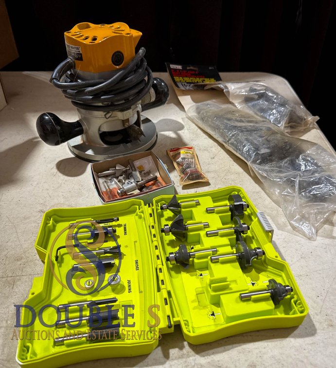 Deluxe Router with Ryobi Router Bit Set and Accessories