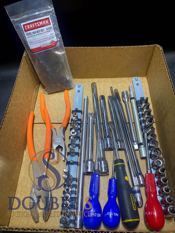 Craftsman Tools With 20-Pc Metric Hex Key Set and Hand Tools