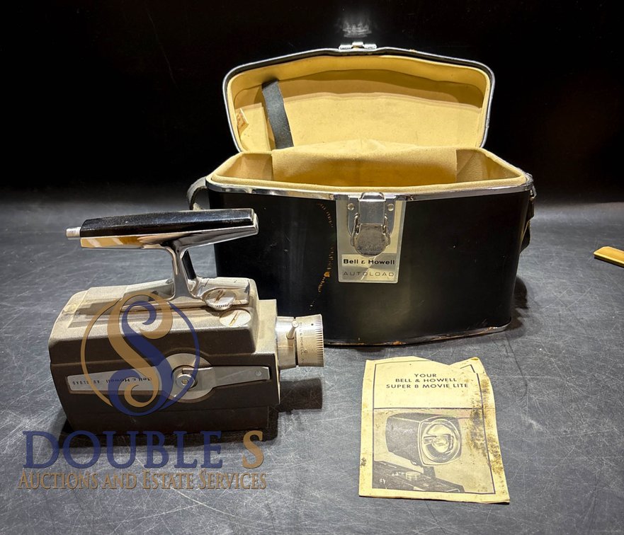 Revere Model 55 8mm Movie Camera with Original Carrying Case and Manual