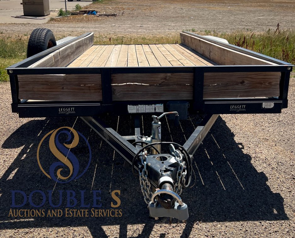 16.8' x 7' Tandem-Axle Flatbed Trailer
