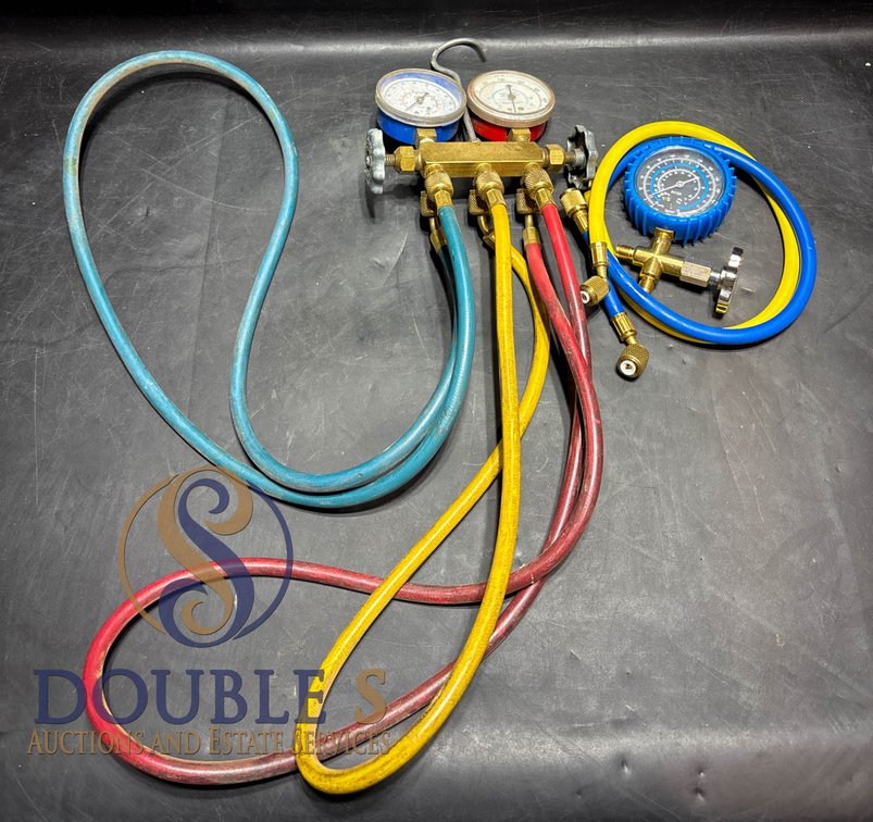 Refrigerant Manifold Gauge Set with Hoses and Brass Fittings