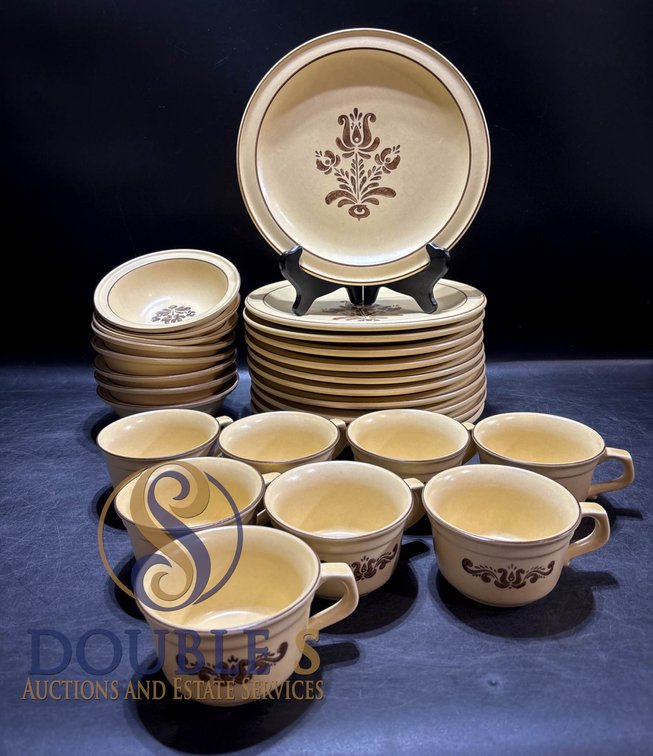 27 Pieces of Pfaltzgraff Dinnerware, Including Plates, Bowls, and Cups