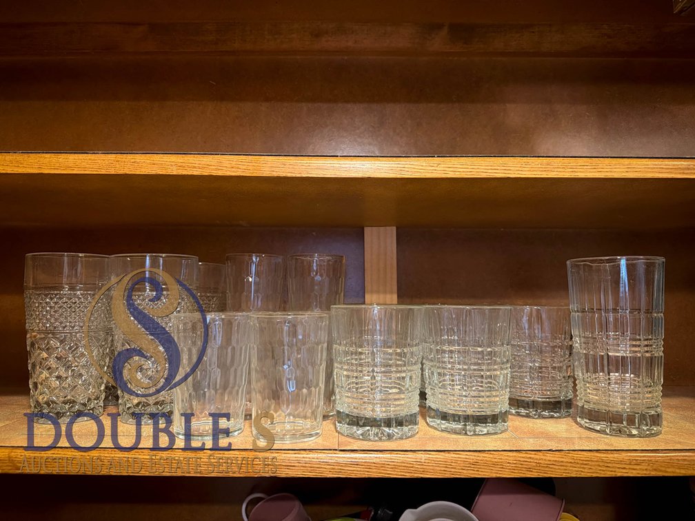 Clear Glass Tumblers with Textured Patterns