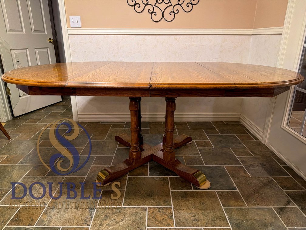 Walter of Wabash Oak Pedestal Dining Table