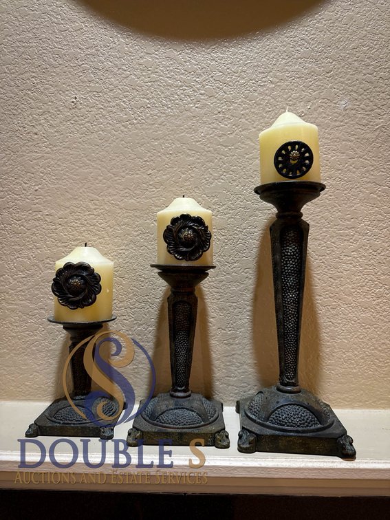 Decorative Non-Metal Candle Holders with Textured Design