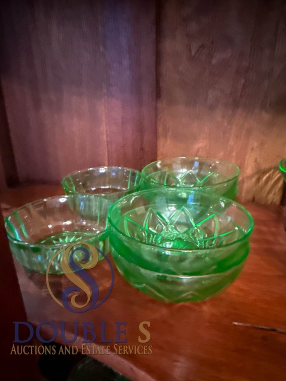 6 Vaseline Glass Small Bowls with Decorative Patterns