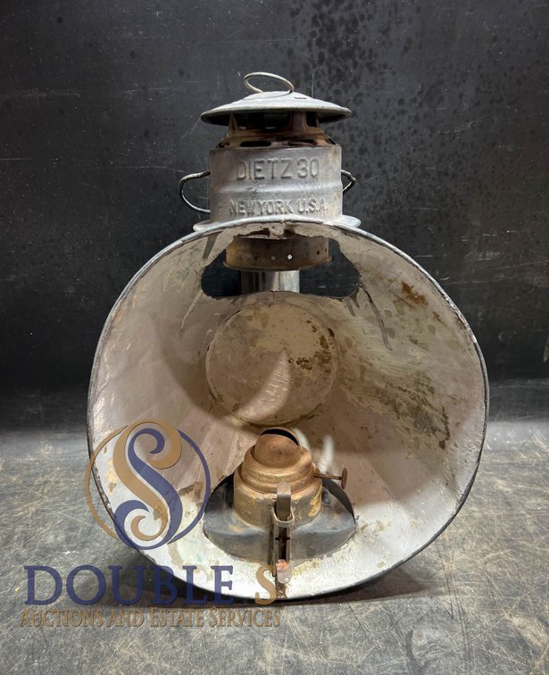 Dietz 30 Industrial Signal Lantern with Reflector