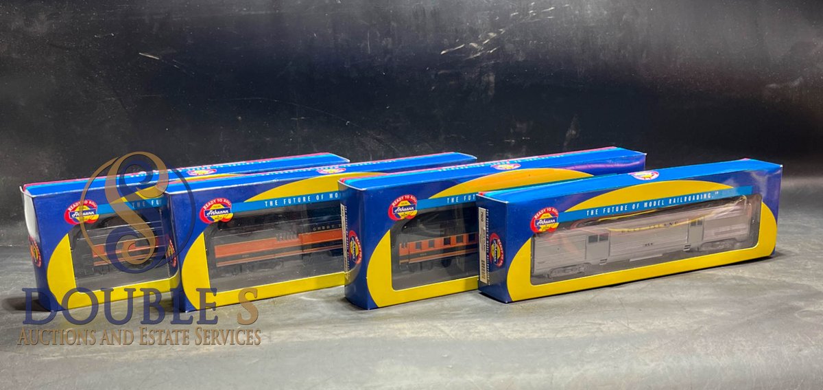 Athearn HO Scale Ready-to-Roll Passenger Train Cars