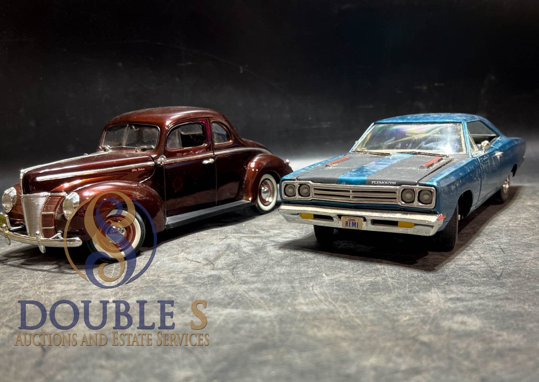 Two Diecast Model Cars: 1939 Coupe & 1970s Muscle Car