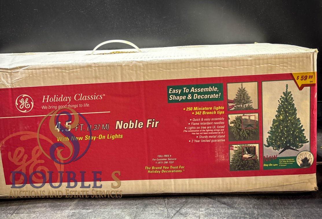 GE Holiday Classics 4.5 Ft Artificial Noble Fir Christmas Tree With Lights