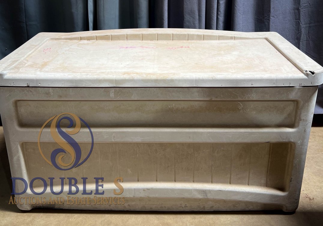 Suncast Resin Deck Box with Manual, 45 1/2”x23”x23”