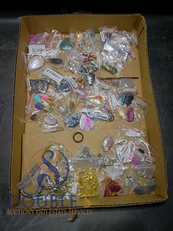 Jewelry Findings and Pendants Lot