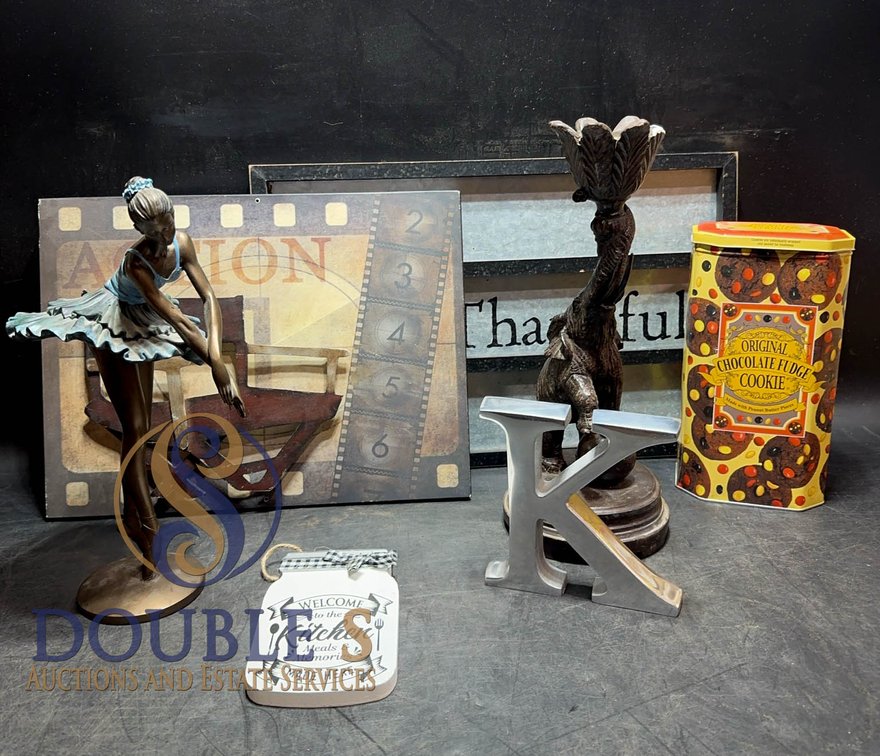 Ballerina, Elephant and Signs Lot