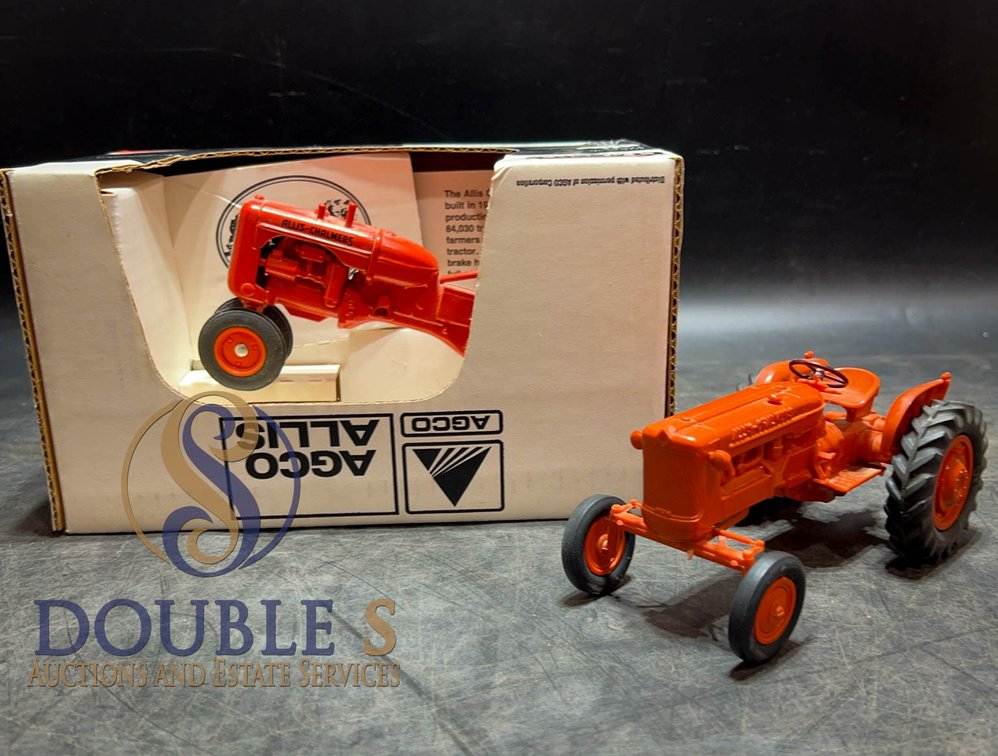 1/16 Scale AC CO-OP Rubber Tractor Model