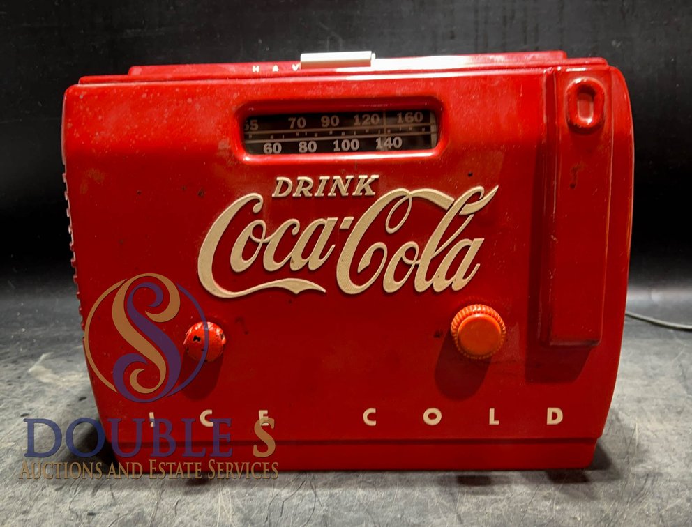 Coca-Cola Branded AM Radio, Plugs On