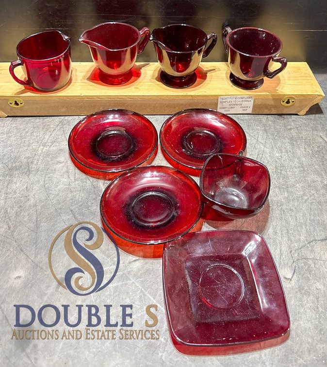 Red Glass Tableware Set