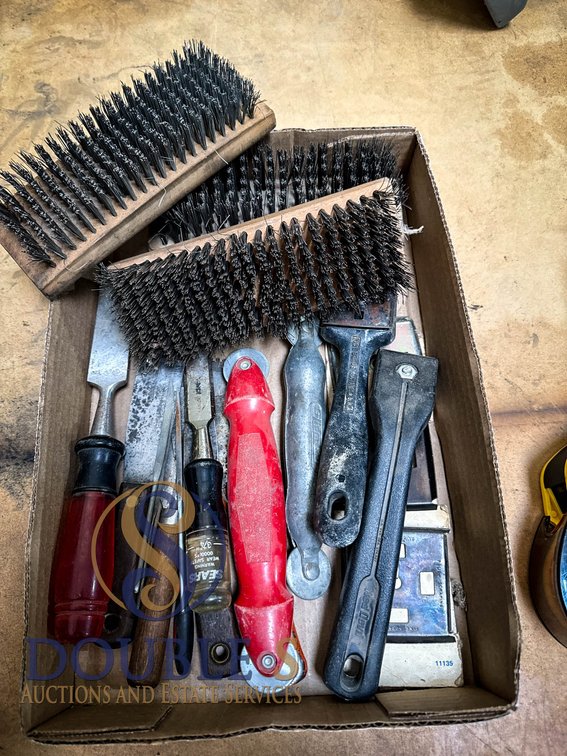 Hand Tools, Scrapers, Metal Brushes