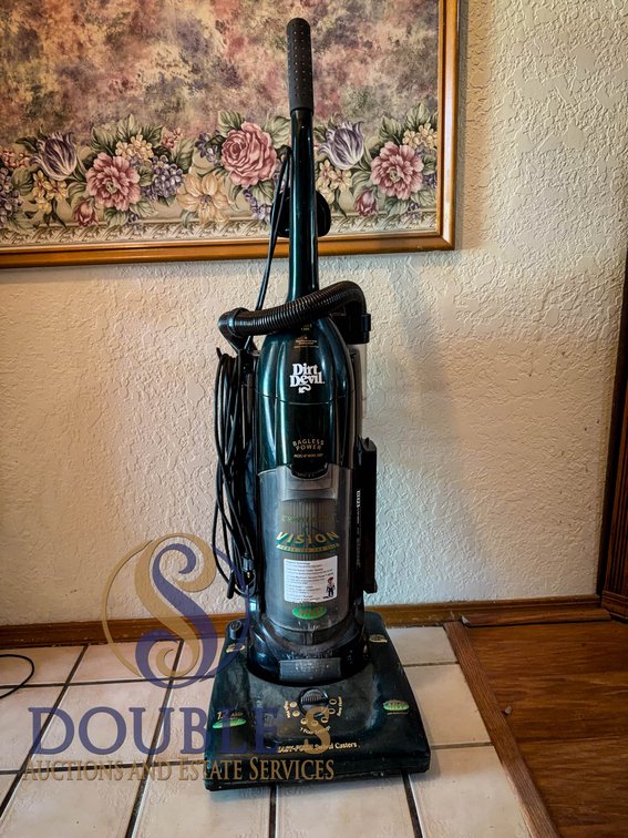 Dirt Devil Vision Bagless Upright Vacuum