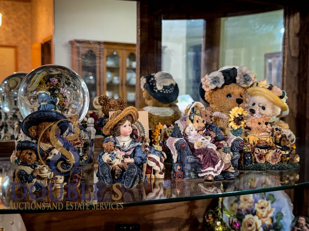 Boyds Bears & Dollstone Figurine Collection