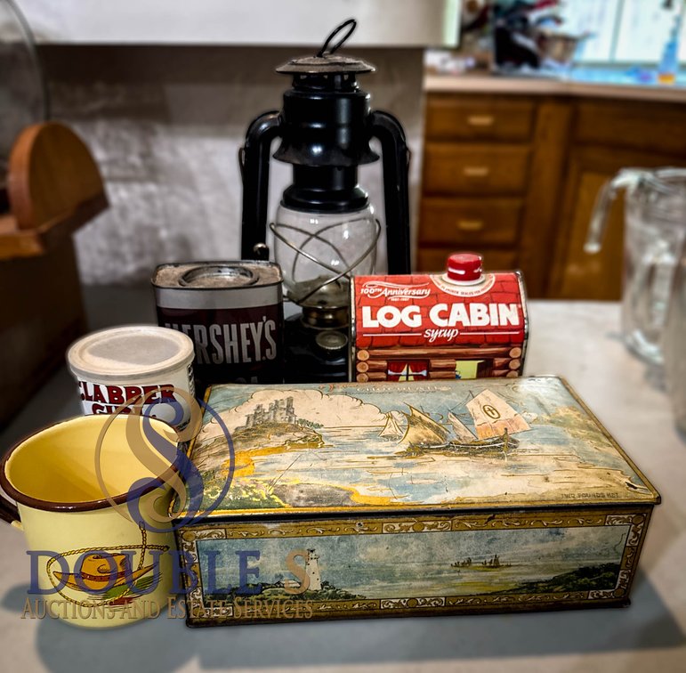 Monterrey Western Ware Enamel Cup, Dietz Lamp and More Vintage Tins