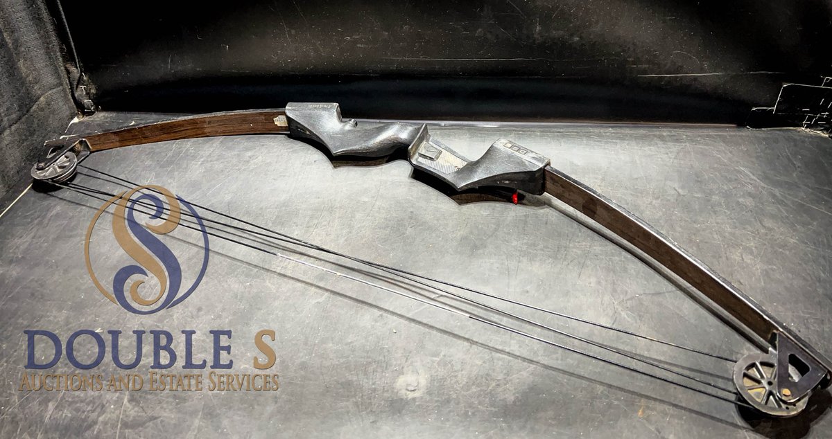 Zodiac Compound Bow with Dual Pulleys
