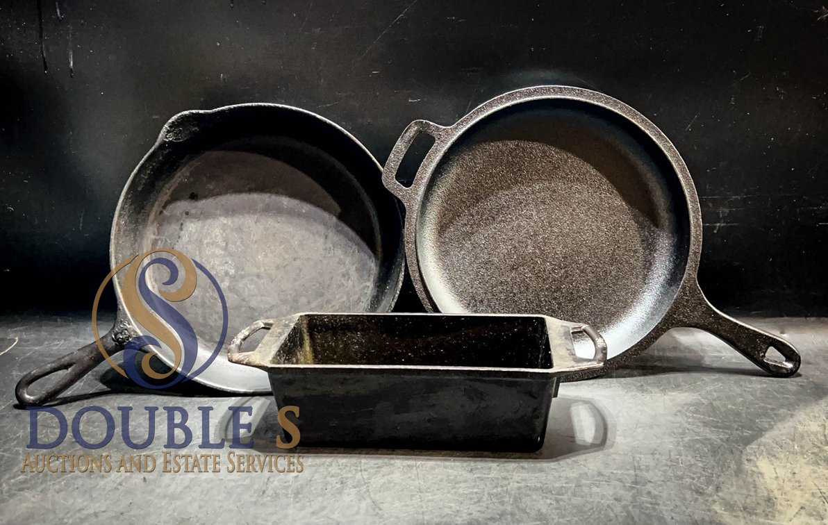 Lodge Cast Iron Bread Pan and 2 Skillets